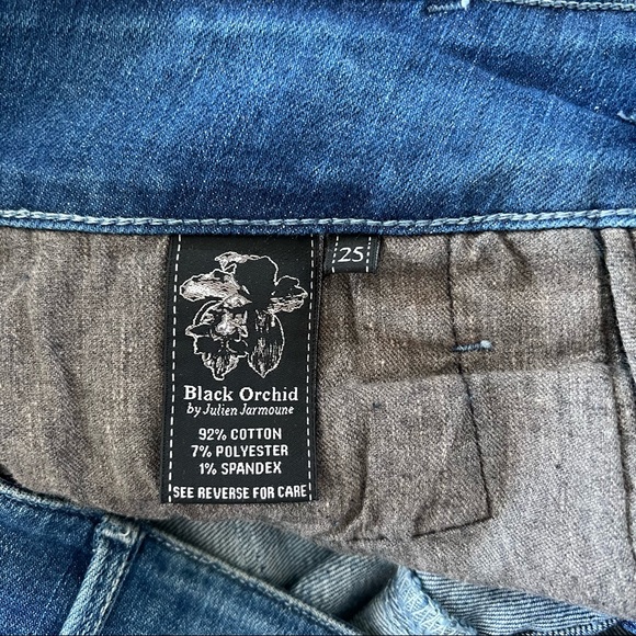 Black Orchid Low Rise Jeans - 25 - Picture 6 of 9